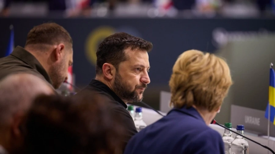 70% of Ukrainians believe Zelenskyy should stay in office until end of martial law