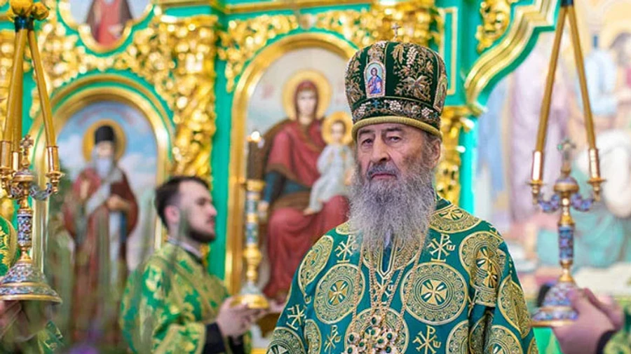 Дві третини українців виступають за повну заборону УПЦ МП