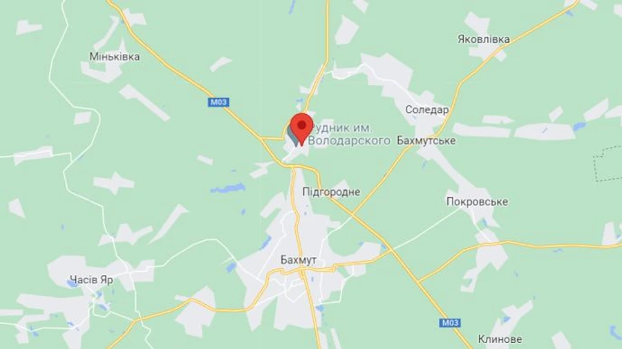Russians pummel Soledar and kill civilian in Paraskoviyivka