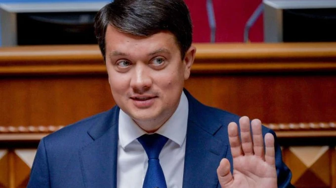 Разумков спробує змінити законопроєкт Зеленського про олігархів