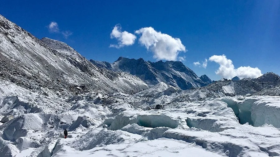 8 человек погибли из-за схода лавины в Индии