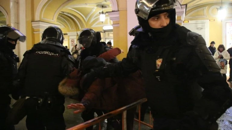 Протести у РФ: 2 тисячі затриманих, активісти анонсують нові мітинги