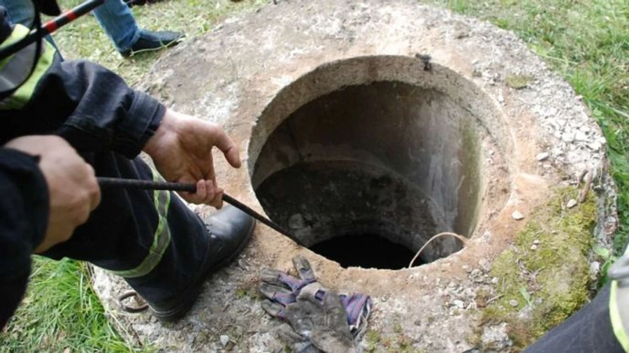 Четверо коммунальщиков погибли в коллекторе, отравившись газами