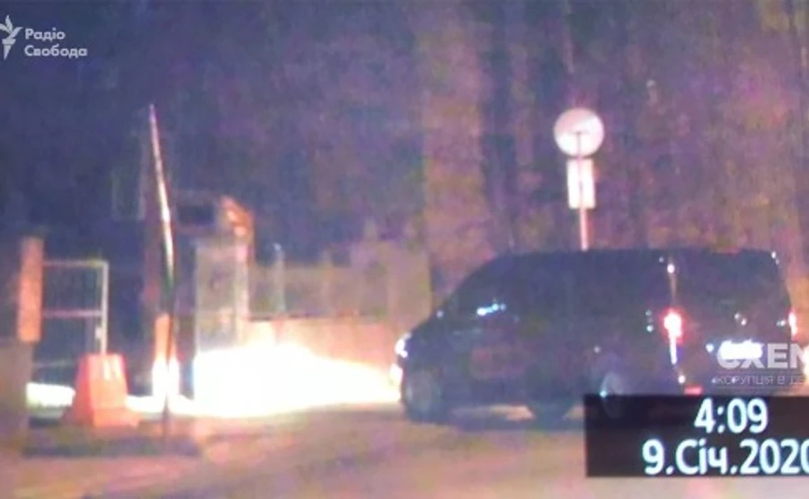 Зеленський прилетів з Оману майже через добу після авіакатастрофи – Схеми