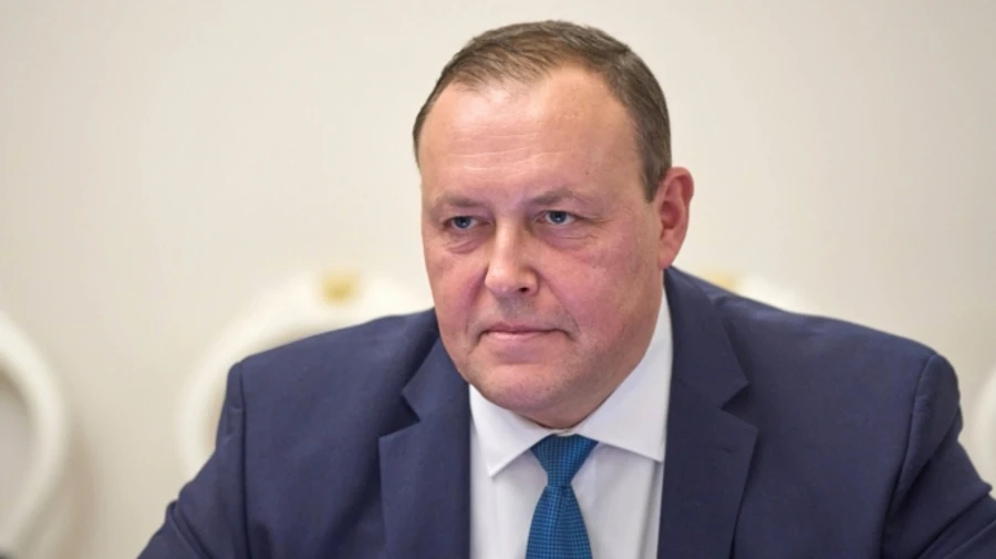 Latvia urges EU to stop issuing tourist visas to Russian citizens