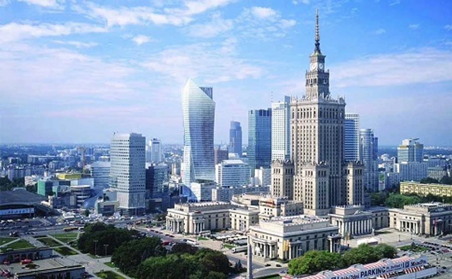 Група українців погрожувала вчинити теракт у Варшаві — польська поліція