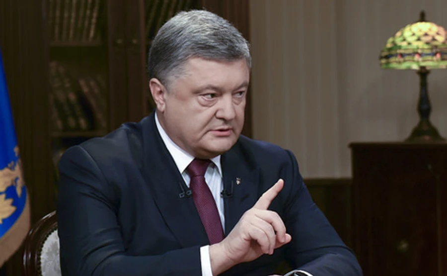 У Порошенка прокоментували звільнення Аласанії