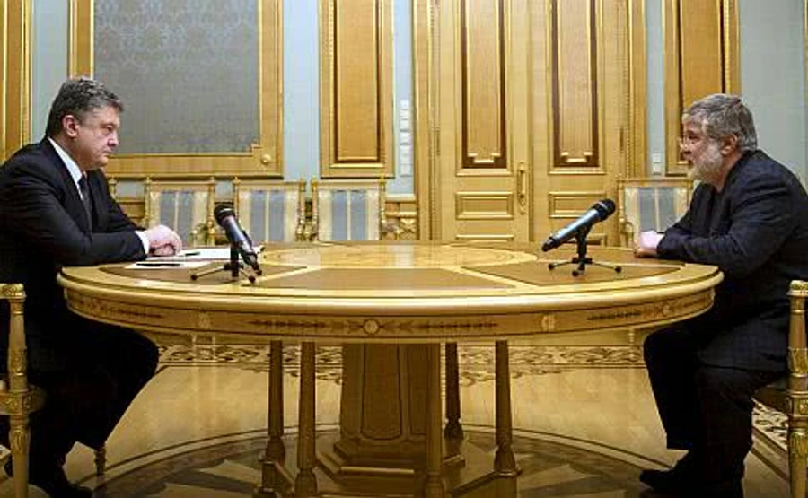 Порошенко: Держава гарантує клієнтам Приватбанку цілісність вкладів