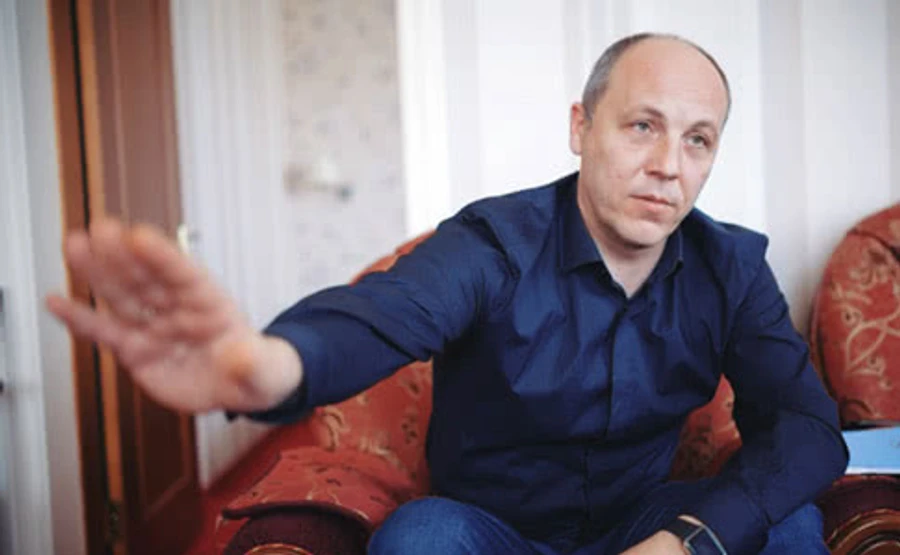 Парубий: зарплаты депутатов увеличены не будут