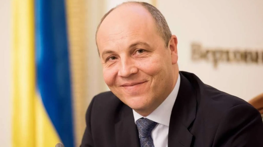 Зеленский присвоил Парубию звание Героя Украины посмертно