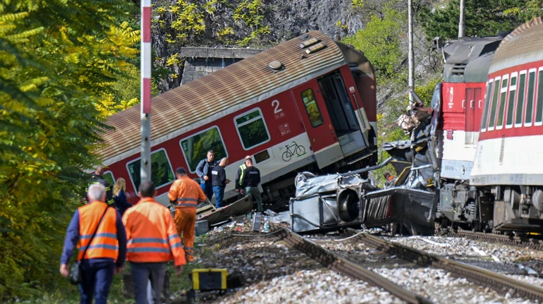 МИД: В Словакии во время столкновения поездов пострадал гражданин Украины