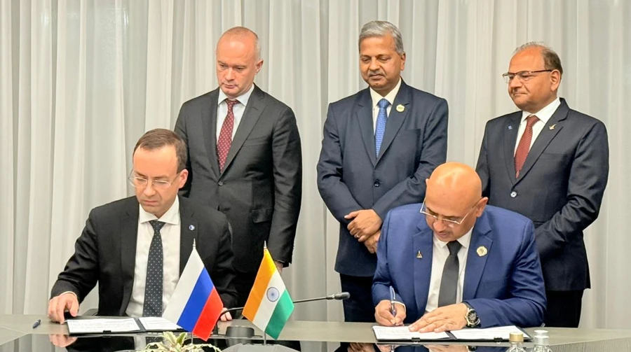 Індія та Росія підписали угоду про спільне виробництво літаків