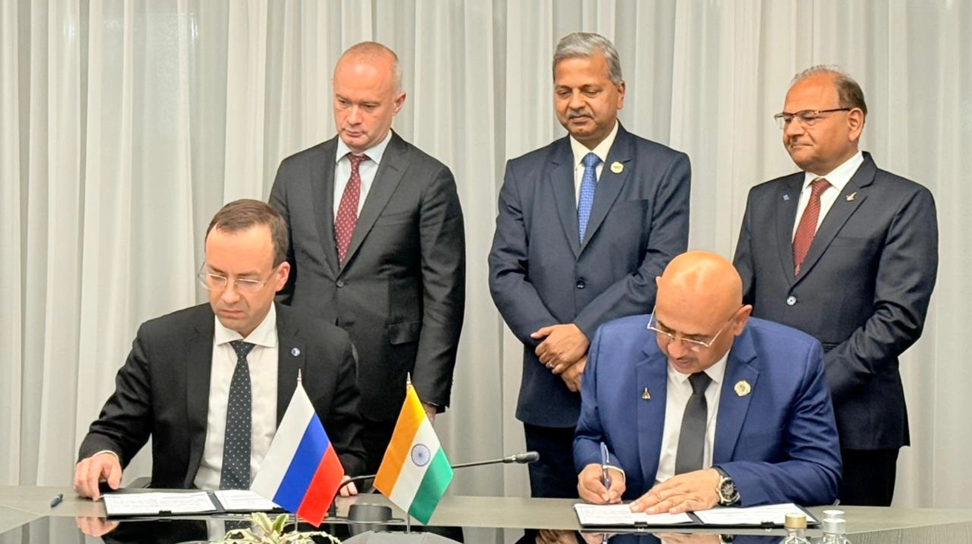 India and Russia sign deal on joint aircraft production