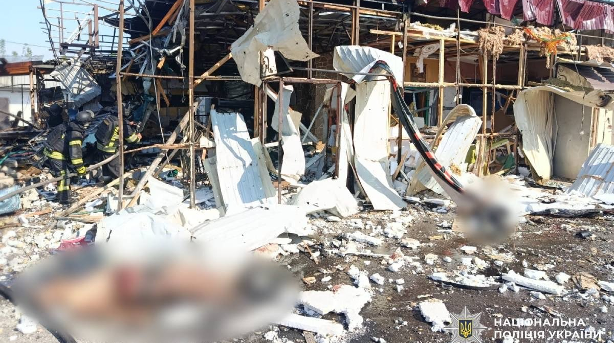 Росіяни завдали ракетного удару по Печенігах: загинули 17 людей, є поранені