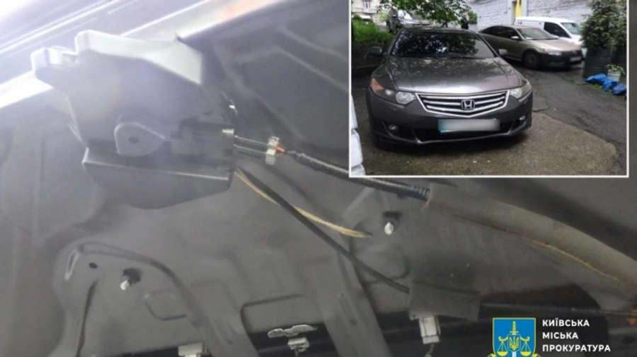 В центре Киева из авто возле обменника похитили 15 миллионов гривен