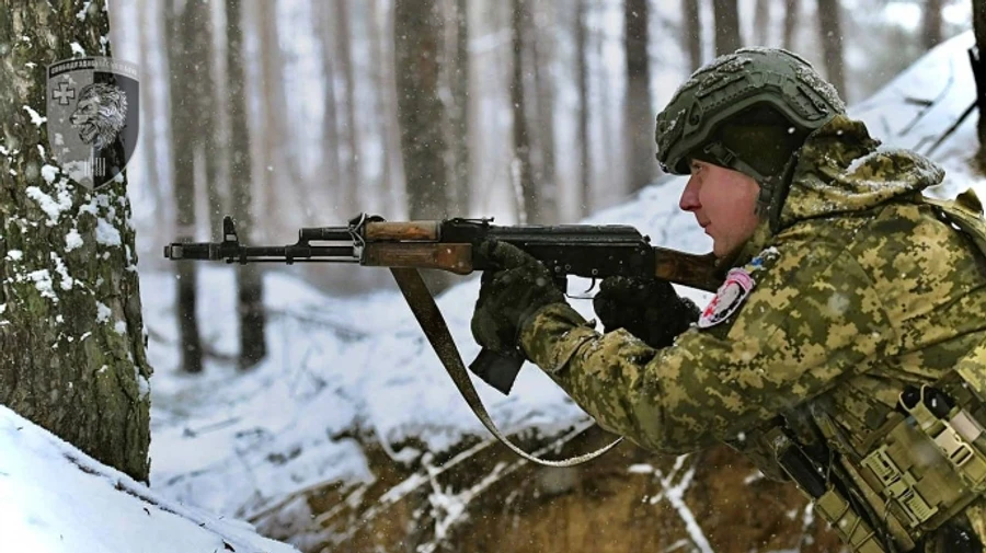 Russians mount intensive attacks near Avdiivka, 28 combat clashes occurred during day – General Staff report