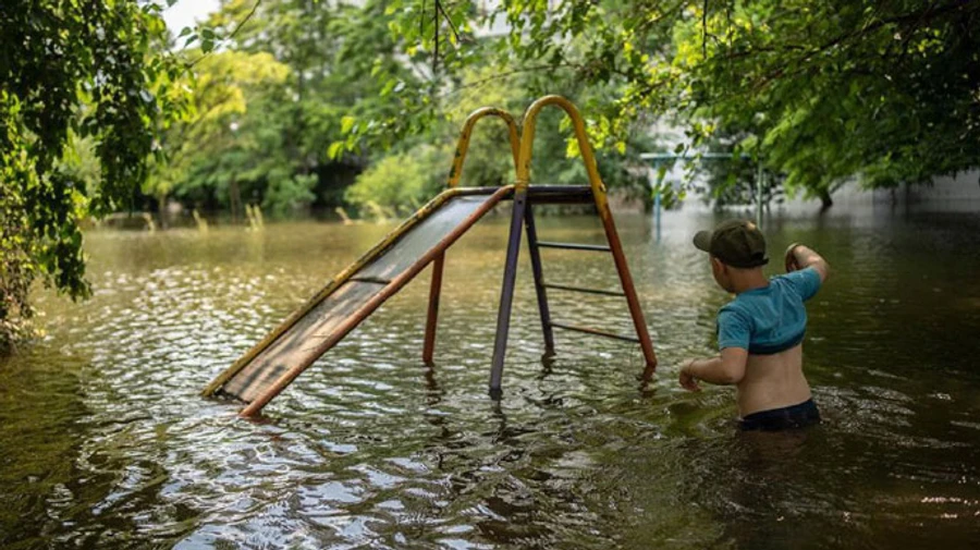У частині Херсона змінили комендантську годину та частково дозволили в'їзд до району Корабел