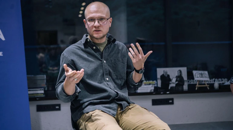 Александр Михед: Мне приятно представлять Россию как территорию от 30 до 70 отдельных болот, грызущихся между собой