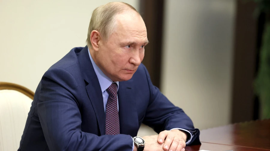 Путин поручил обеспечить конкуренцию производителей техники и экипировки для оккупантов