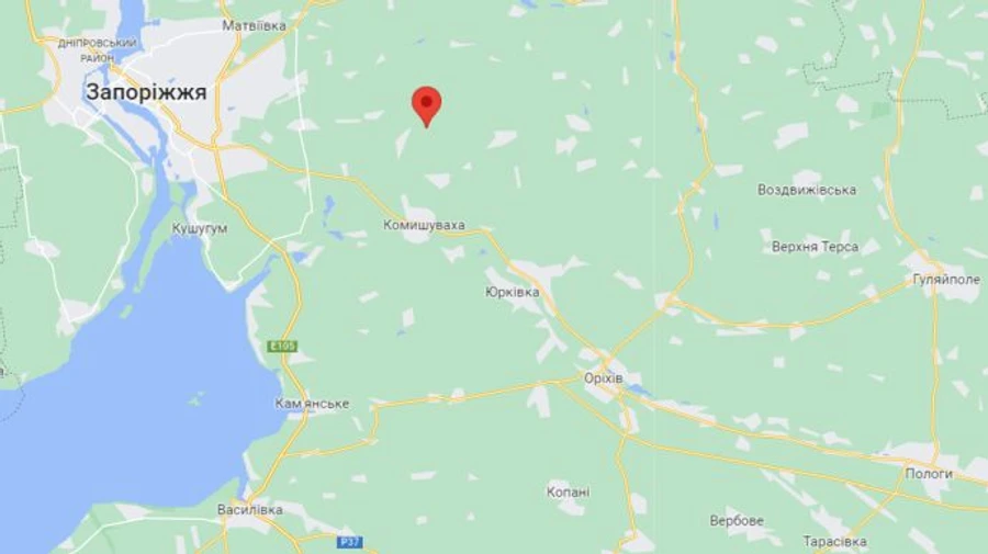 Zaporizhzhia Oblast: Russian troops advance, damage residential buildings and train carriage