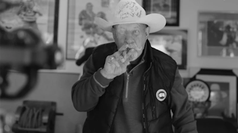 Едді Шек: Юкі, про якого написали пісню, що очолювала чарти