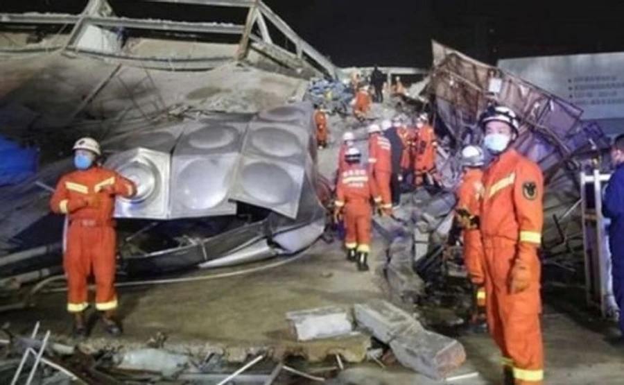 У Китаї обвалився готель, який використовували для карантину