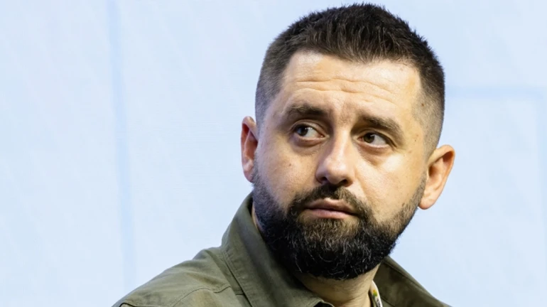 Арахамия ответил на упреки Порошенко о подготовке выборов: напомнил подписанный документ