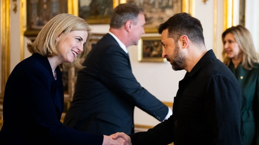 Глава МИД Австрии о ночной атаке на Украину: Необходимо усилить давление на РФ