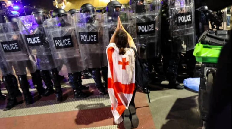 Тбілісі у воронці репресій: як влада Грузії готується до скасування безвізу з ЄС