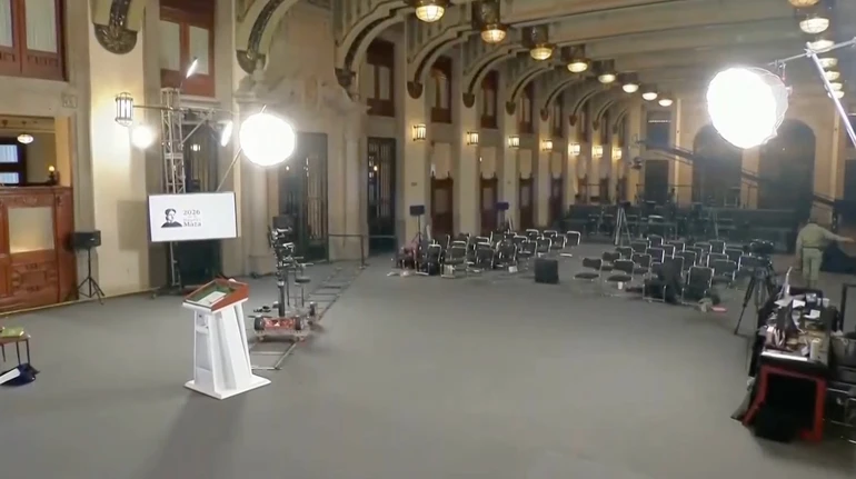 В Мексике сильное землетрясение прервало брифинг президента страны