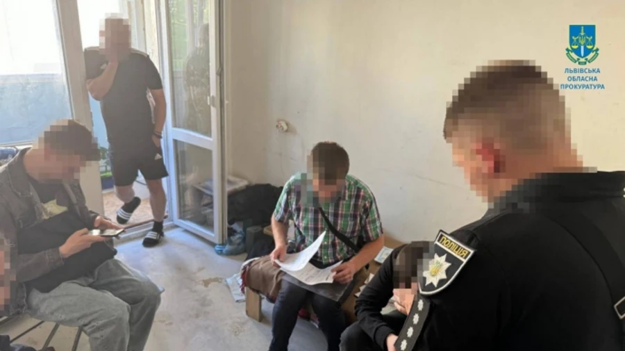 Директор благотворительного фонда обманул военных и волонтера, имитируя помощь ВСУ – прокуратура