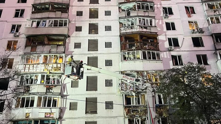 Russian strike on Kyiv damages buildings, injures 16 including two children