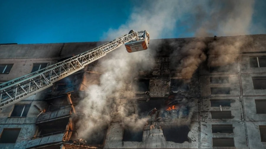 Body retrieved from under rubble and fire extinguished after Russian attack on Kharkiv