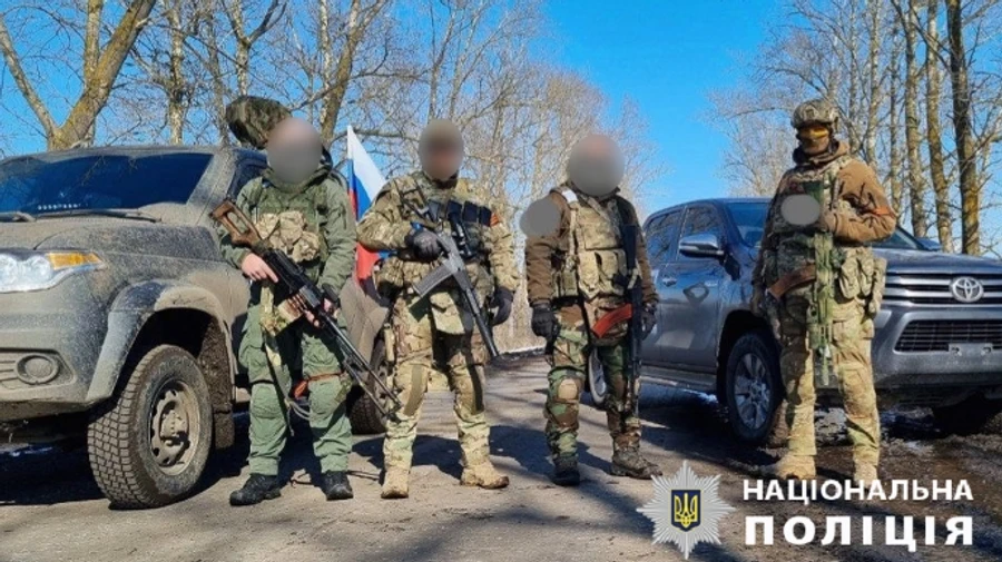 Ідентифікували учасників банди, яка під час окупації пограбувала будинок Добкіна