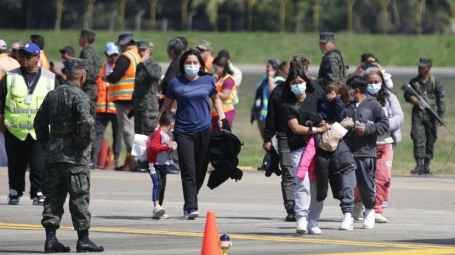 В США тяжелобольного ребенка-гражданина депортировали вместе с матерью в Гондурас – CNN