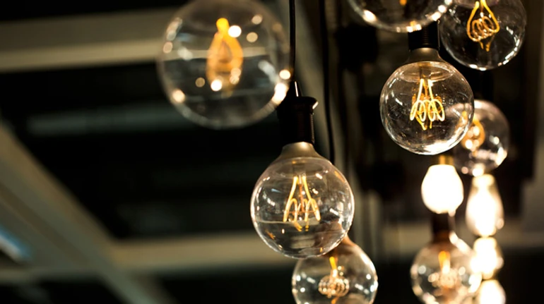 Когда нет света и тепла: 20 вещей, которые могут быть полезны во время блекаута