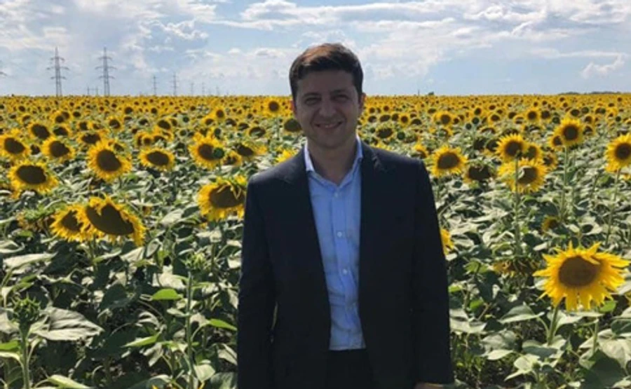 Зеленський: Страшилки про арабів чи інопланетян, які вивезуть нашу землю, – маячня