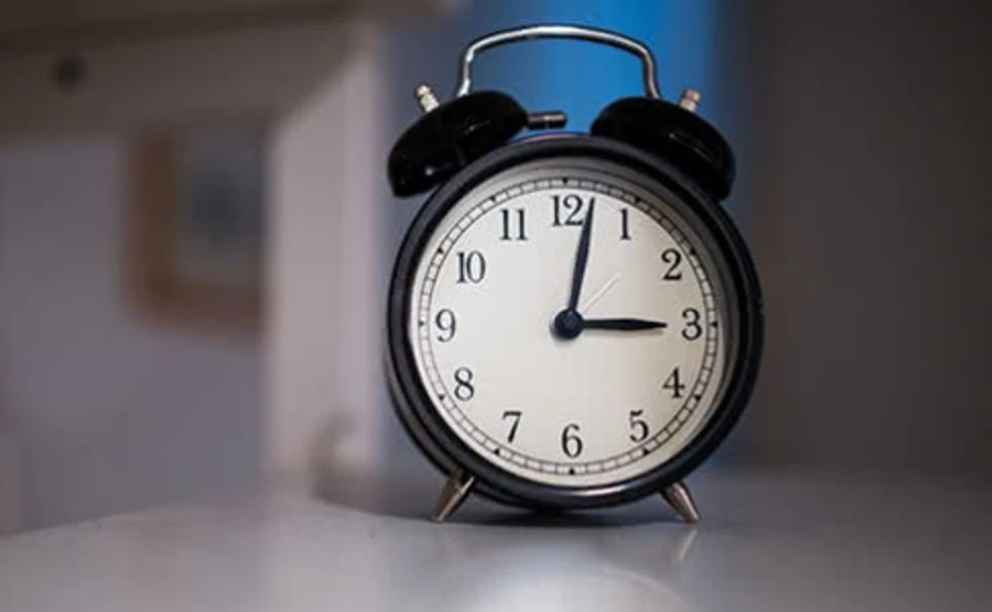 Україна у день виборів перейшла на літній час