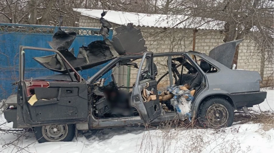 Volunteers killed as Russian drone hit car delivering bread to village in Kharkiv Oblast