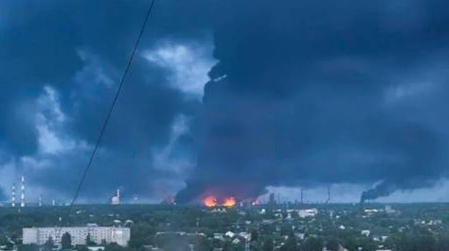 Ukraine hits Russia's Ryazan oil refinery again – video