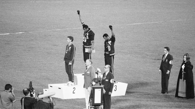 Салют чёрной силы: история протеста, вышедшего далеко за пределы спорта