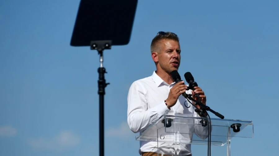 Оппонент Орбана против предоставления оружия Украине, хотя называет Путина агрессором