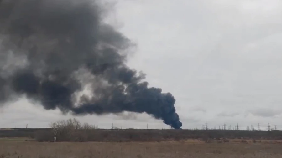 В оккупированной Макеевке прогремели взрывы: в сети пишут о попадании по нефтебазе