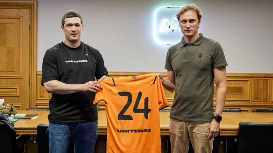 Віртуальну Донбас Арену продадуть за благодійні внески для України