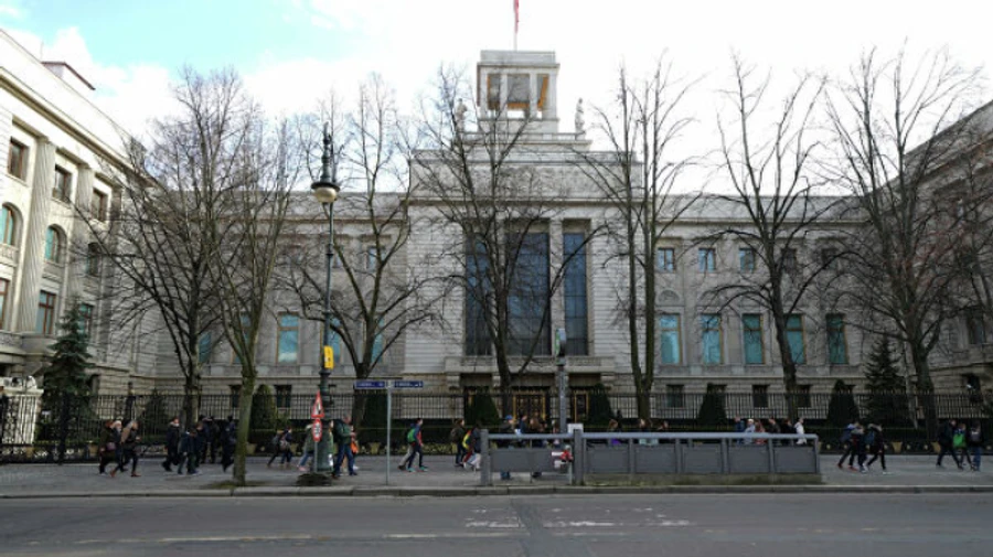 Німеччина висилає російського дипломата, підозрюваного у шпигунстві