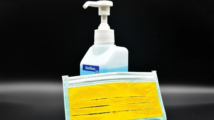 Главные новости понедельника и ночи: слив персональных данных, желтые и зеленые COVID-сертификаты