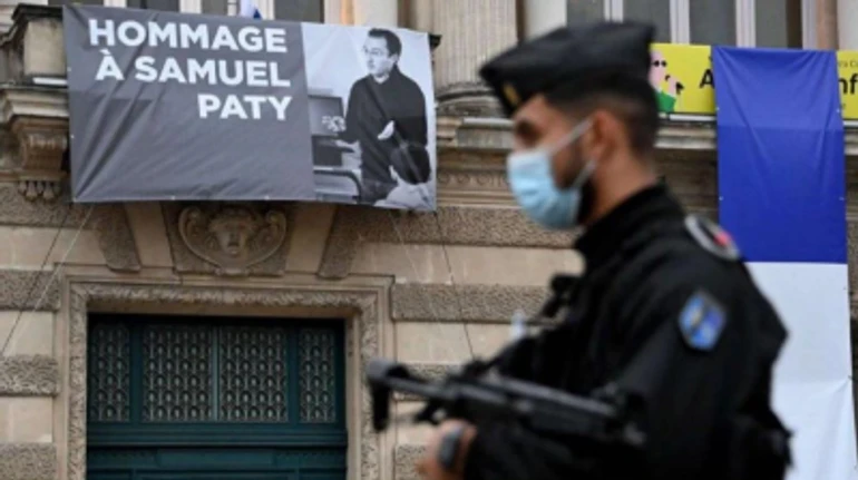 Захист від сепаратизму: як у Франції боротимуться з ісламістами