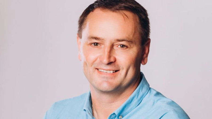 На подвір’я нардепа від Слуги народу кинули коктейль Молотова