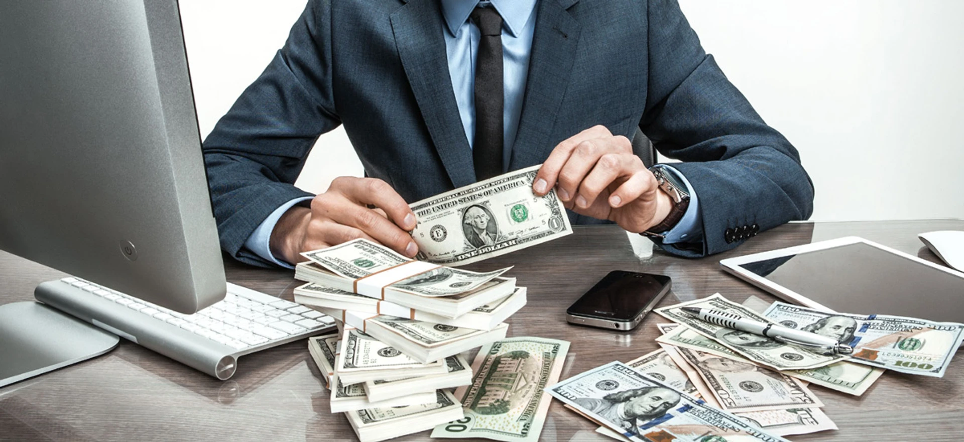 Годівничка для міністрів. Що записано в деклараціях чиновників