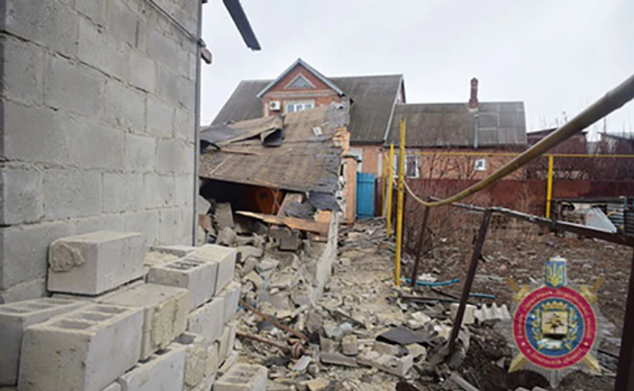 В Сартане повреждено 30 зданий. Под обстрел попал дом с детьми